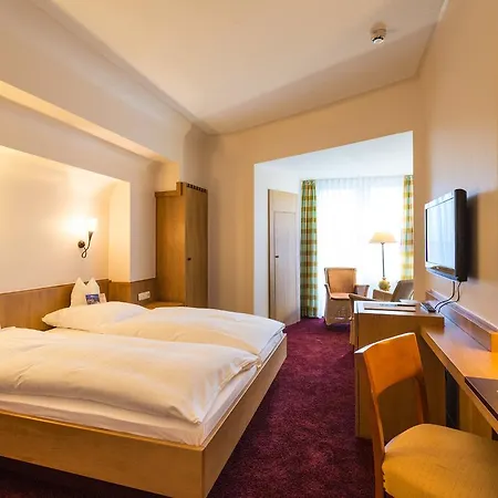 Heinz Hotel 4*