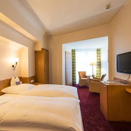 Heinz 4* Höhr-Grenzhausen