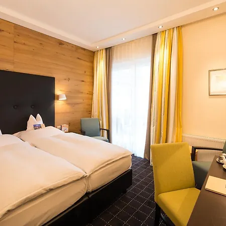 Heinz Hotel