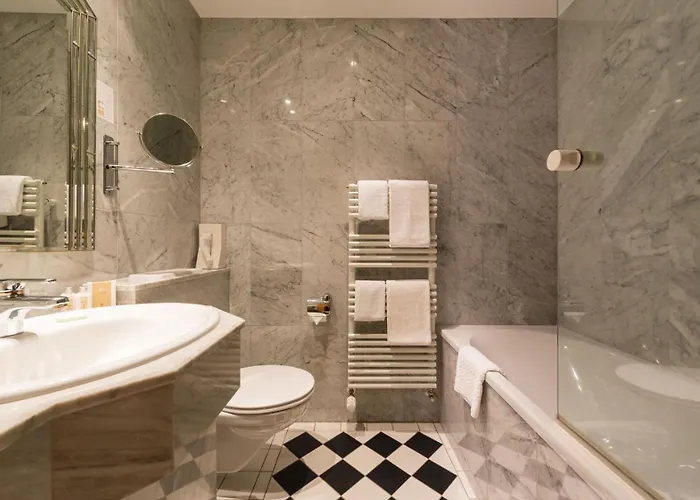 Heinz 4* Höhr-Grenzhausen